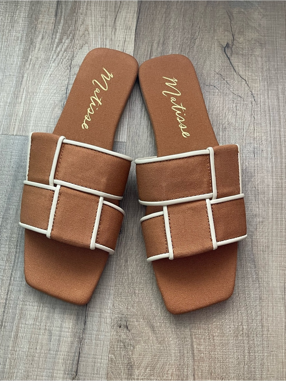 Matisse Tan Slide Sandals with White Trim Detailing